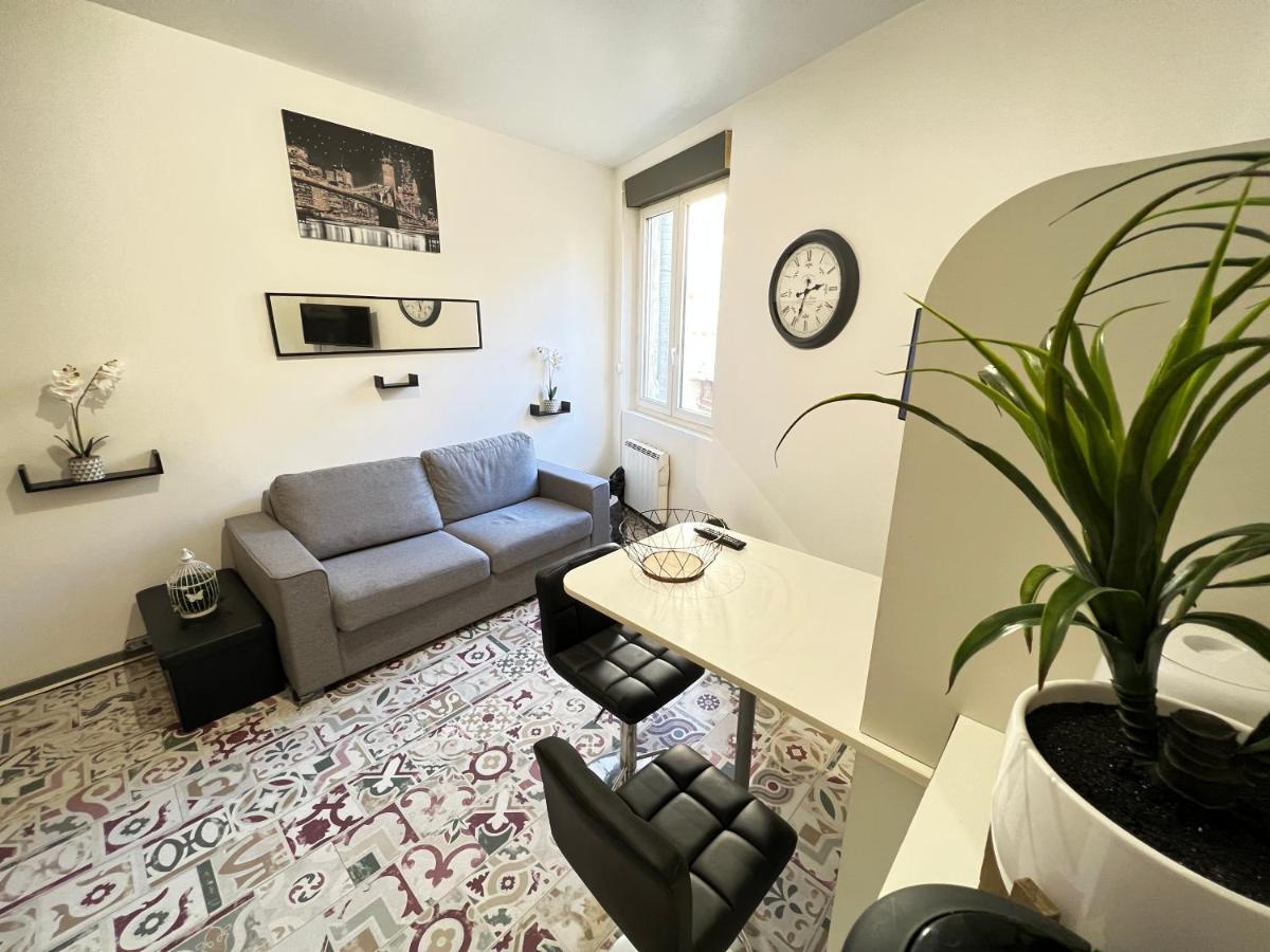 La Cachette De L'Horloge - Ac Clim - Wifi - 100M Palais Des Papes Apartman Avignon Kültér fotó